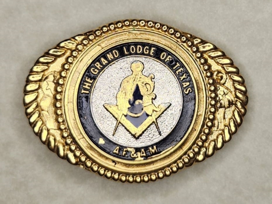 [Buckle pic missing]